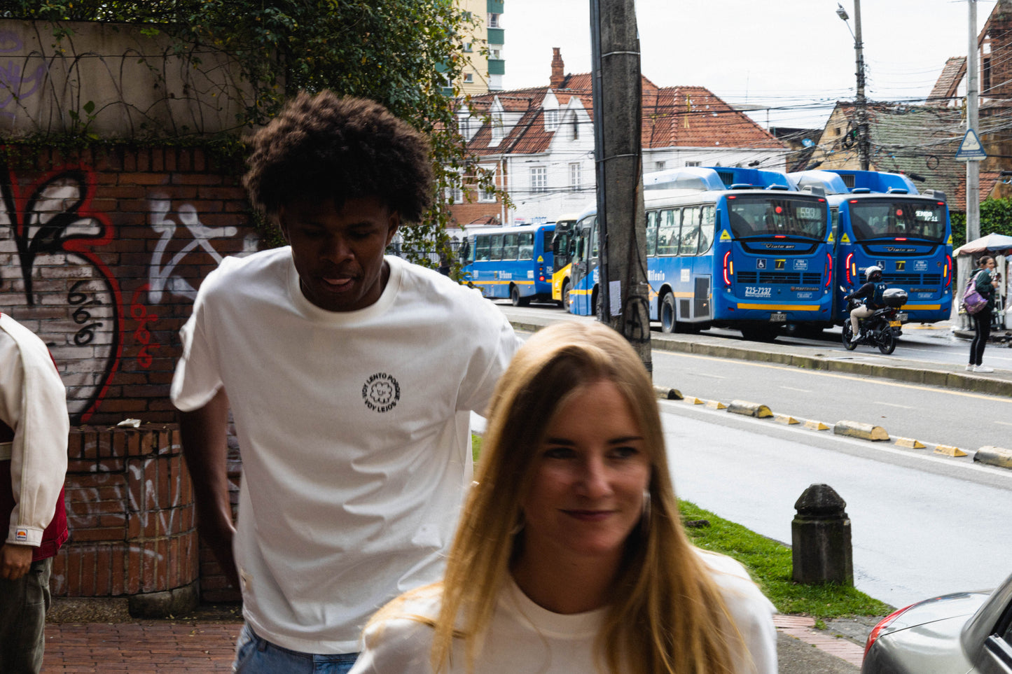 Voy Lento – Camiseta Oversized Estampada