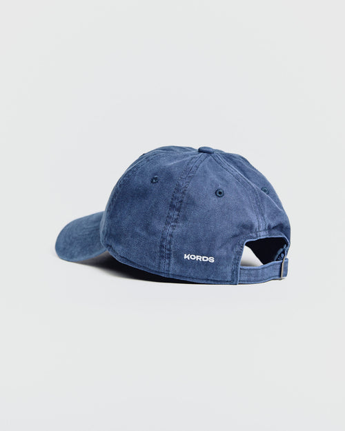 Gorra clásica Azul oscuro – Nube bordada