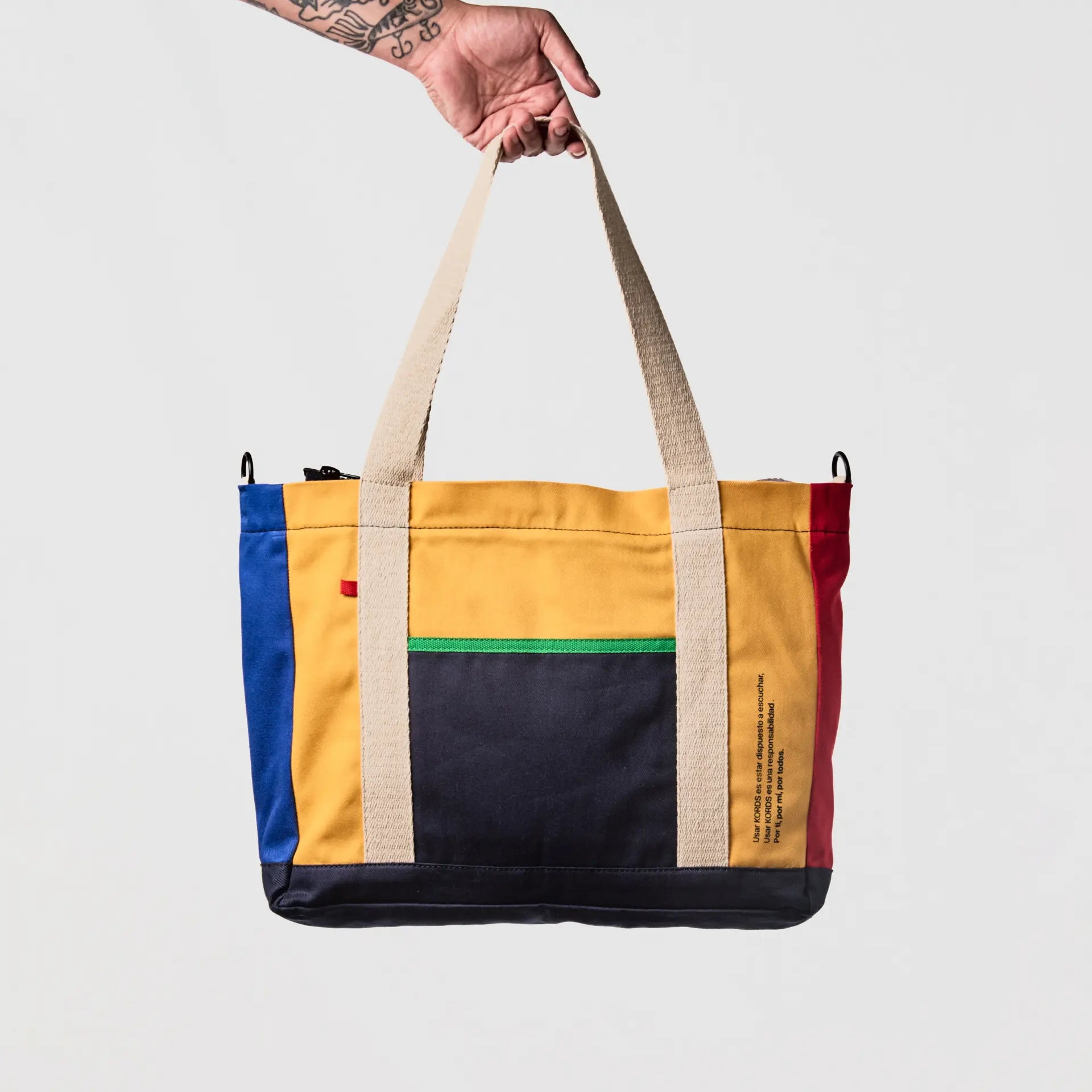 Tote Bag Íconos ARA - Amplia, práctica y segura