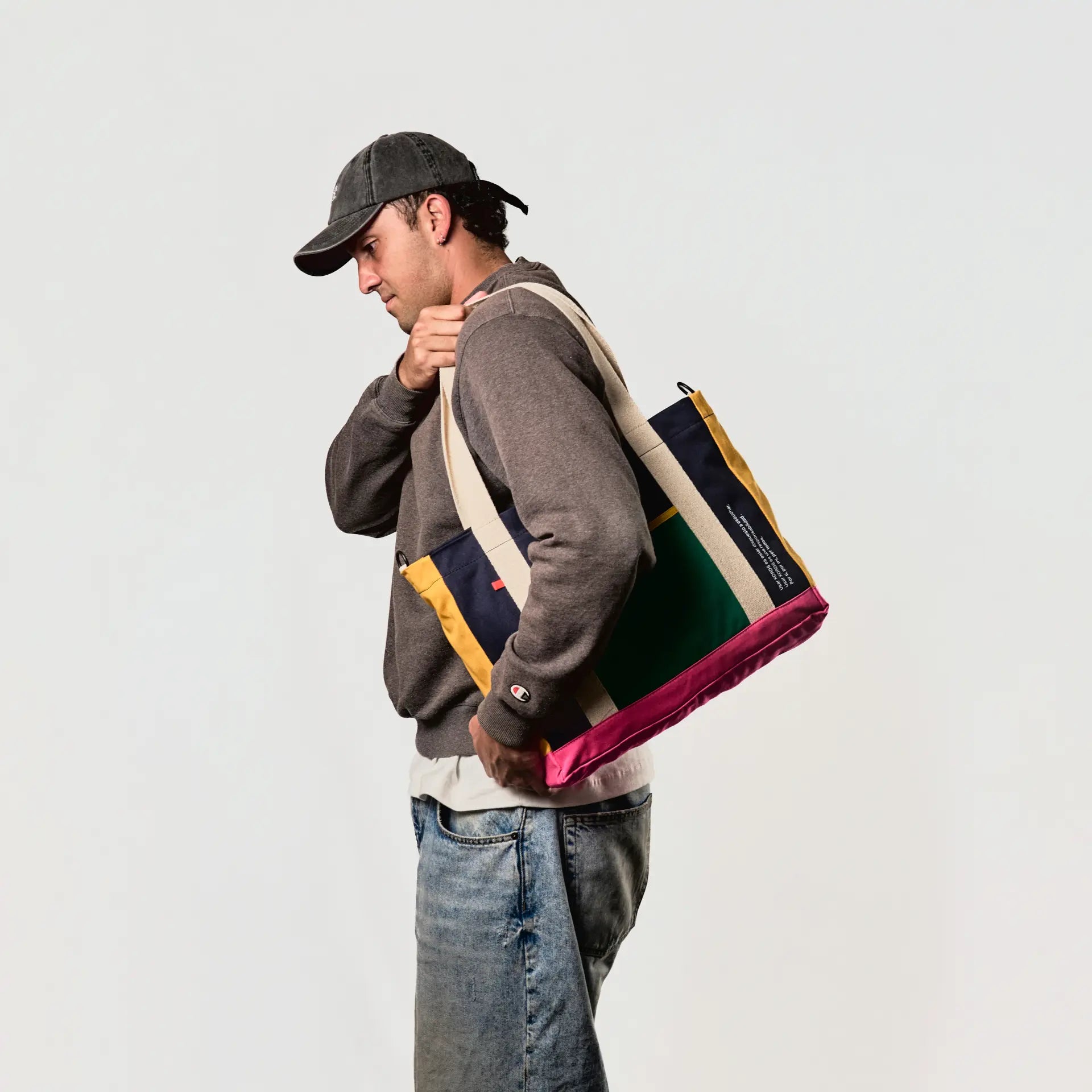 Tote Bag Íconos ARV - Amplia, práctica y segura