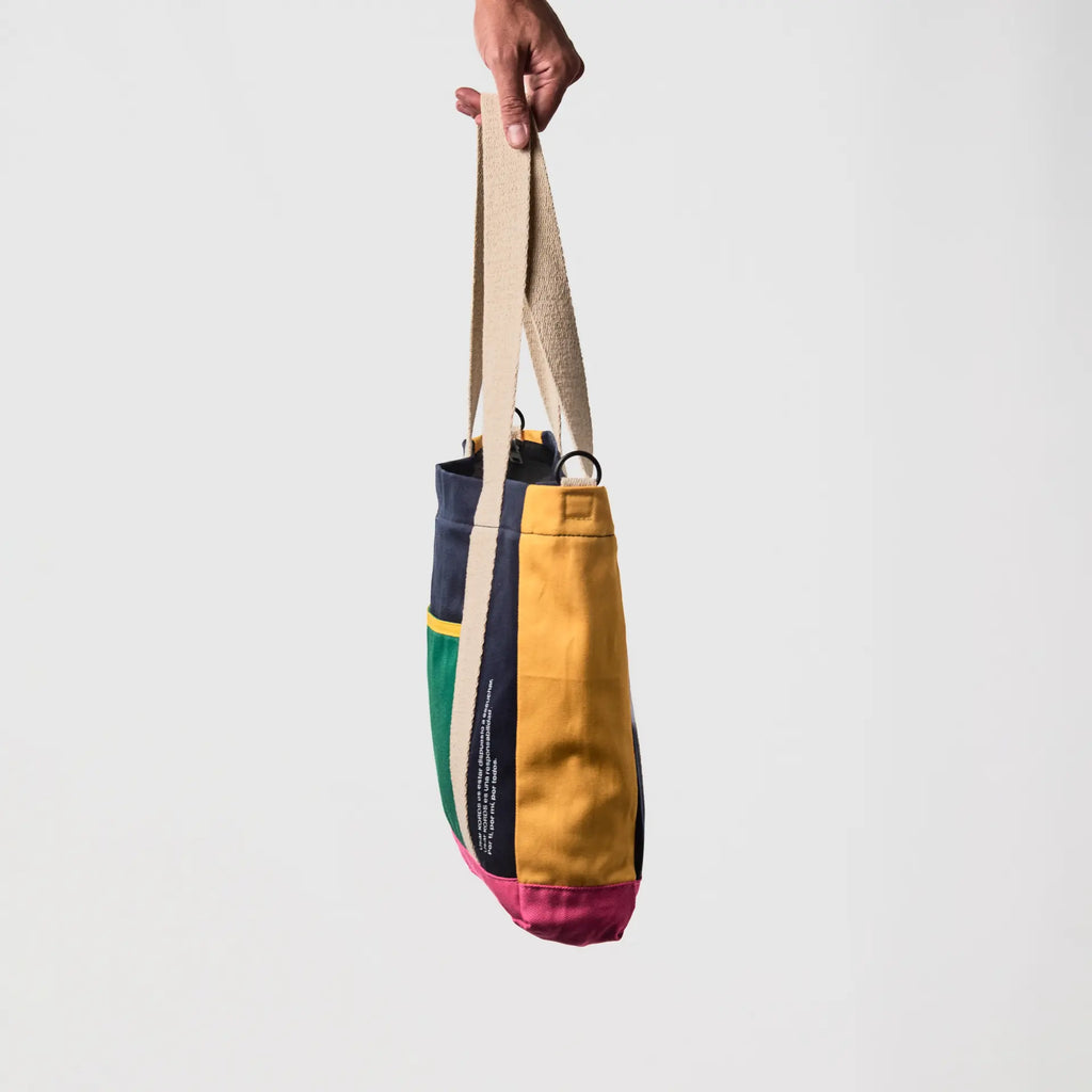 Tote Bag Íconos ARV - Amplia, práctica y segura