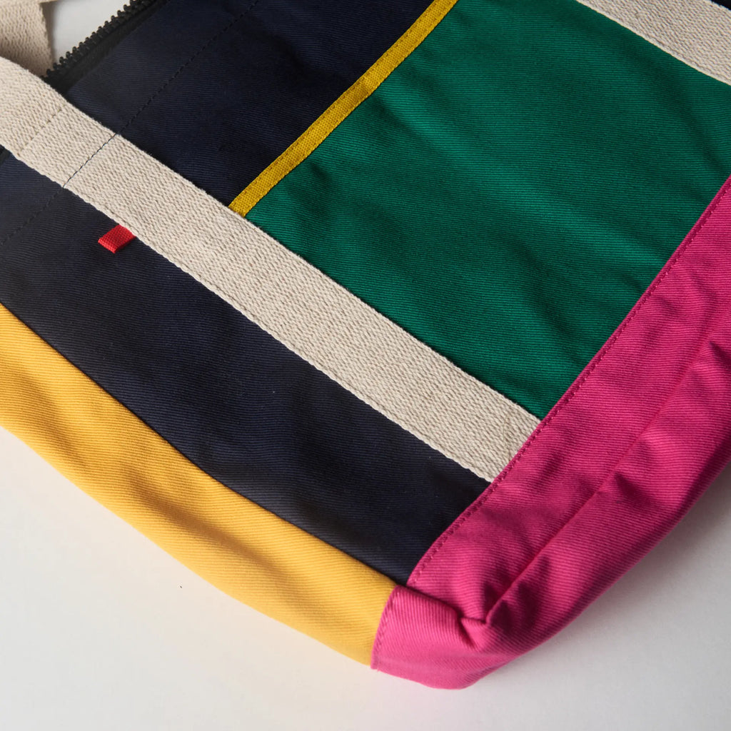 Tote Bag Íconos ARV - Amplia, práctica y segura