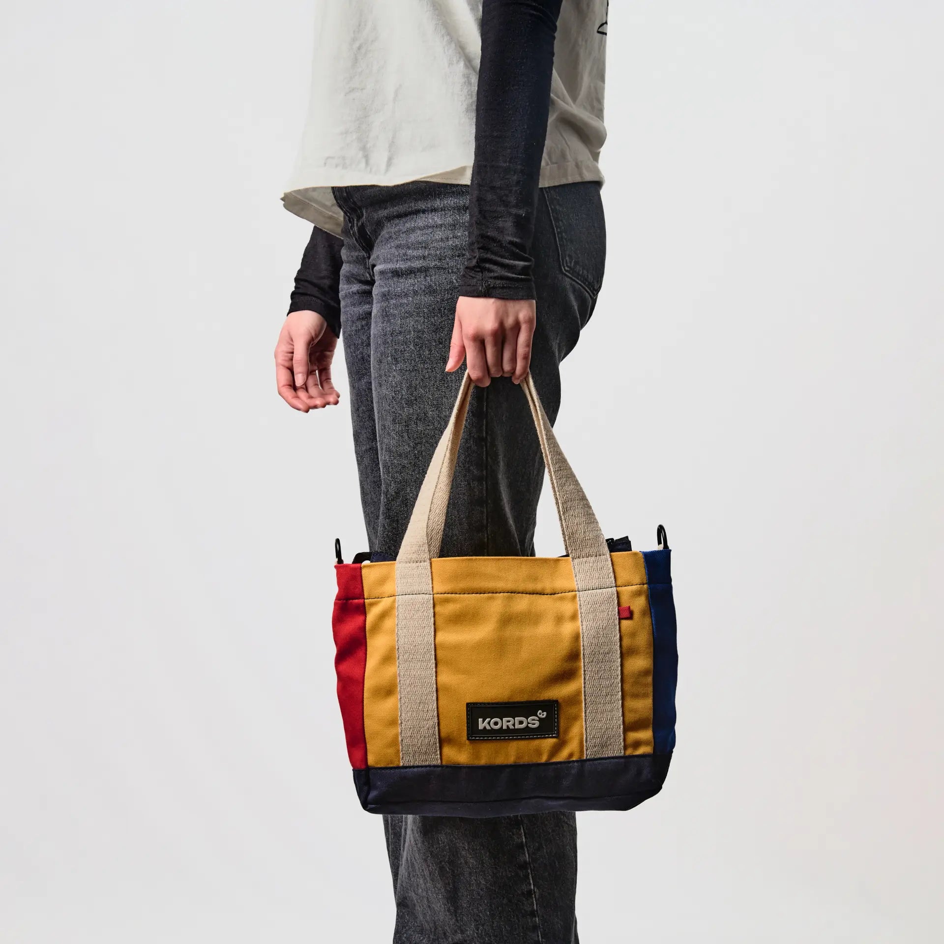 Mini Tote Bag Íconos ARA - Compacta, segura, icónica