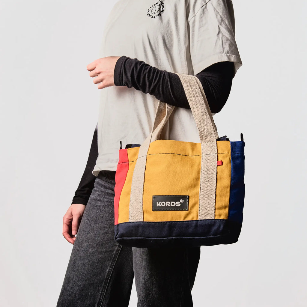 Mini Tote Bag Íconos ARA - Compacta, segura, icónica