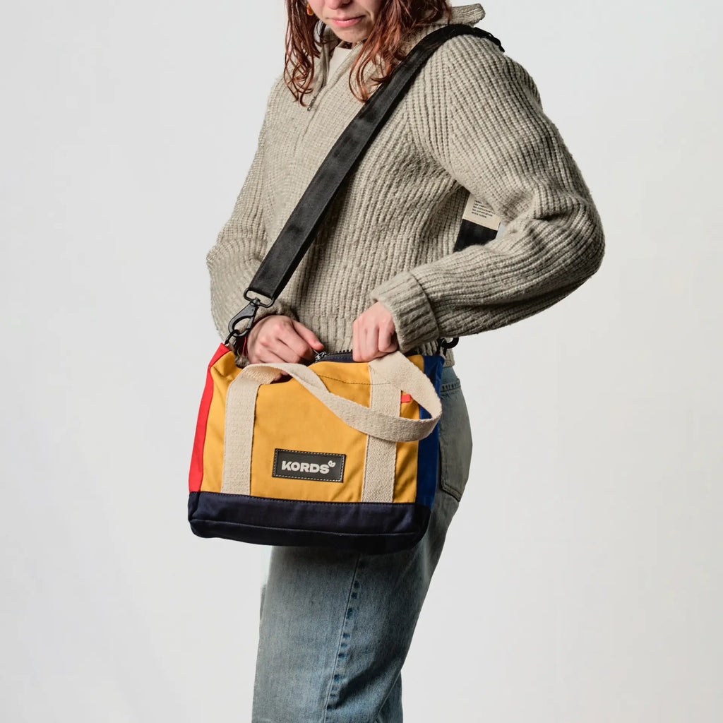 Mini Tote Bag Íconos ARA - Compacta, segura, icónica
