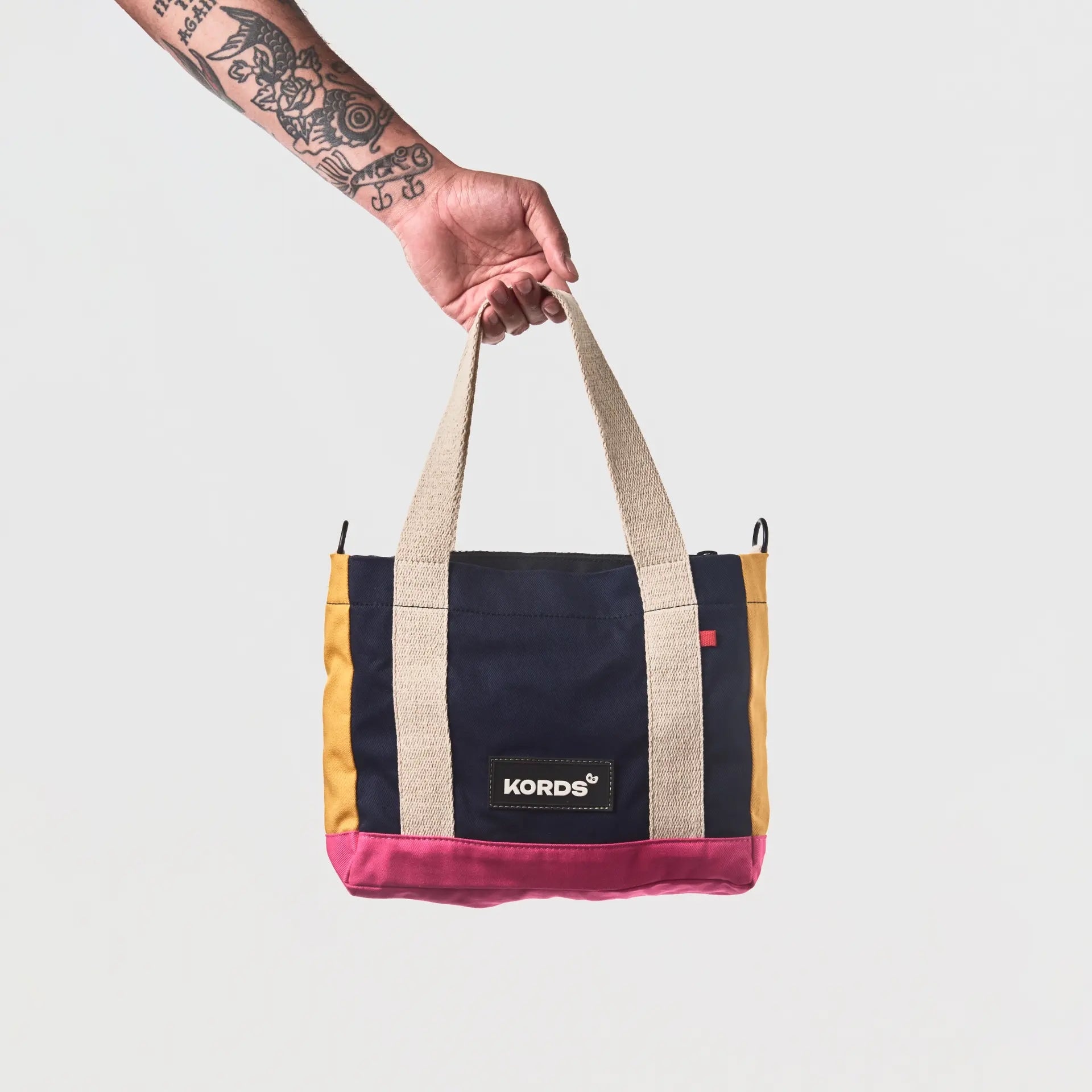 Mini Tote Bag Íconos ARV - Compacta, segura, icónica