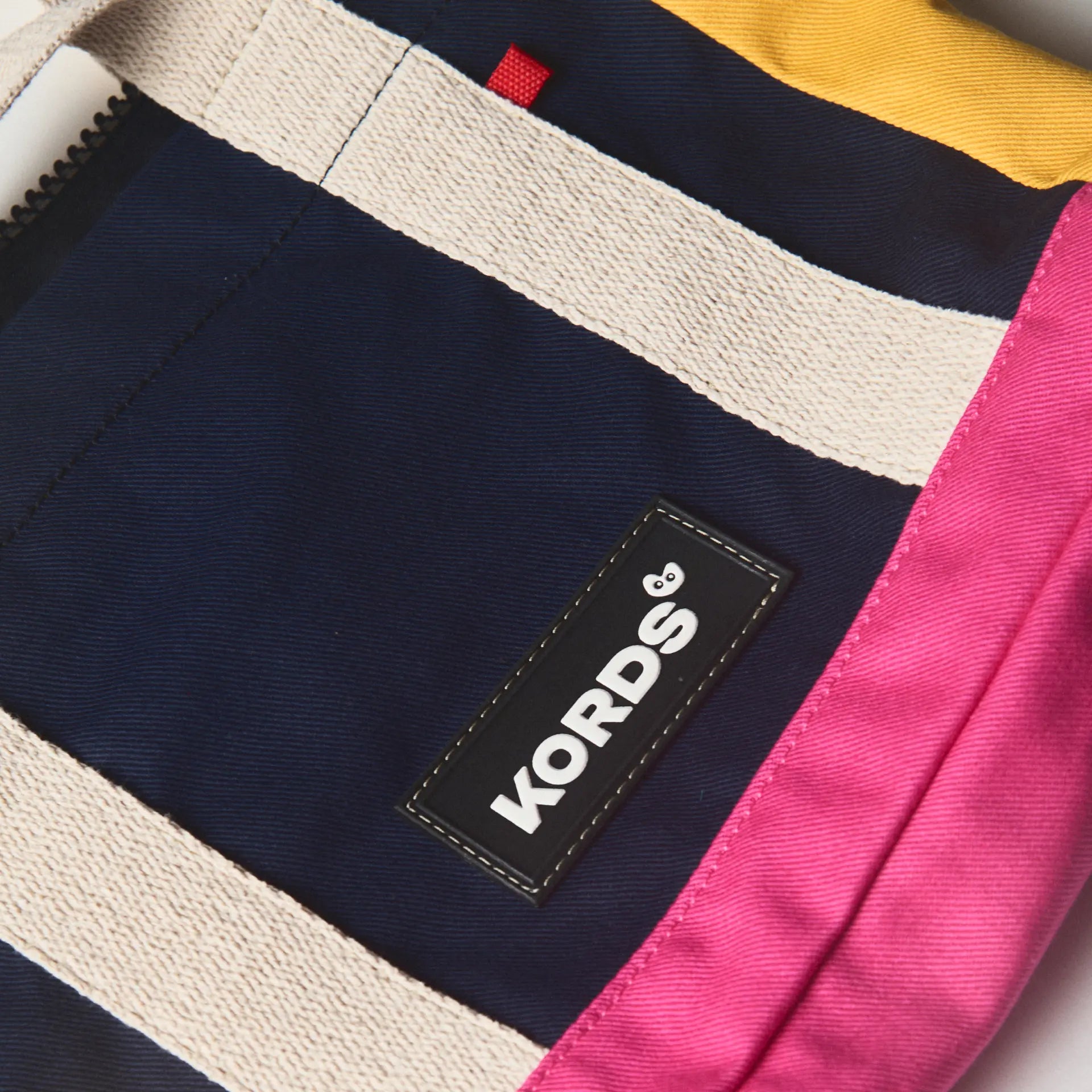 Mini Tote Bag Íconos ARV - Compacta, segura, icónica