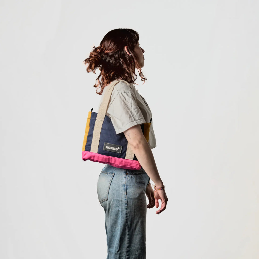 Mini Tote Bag Íconos ARV - Compacta, segura, icónica