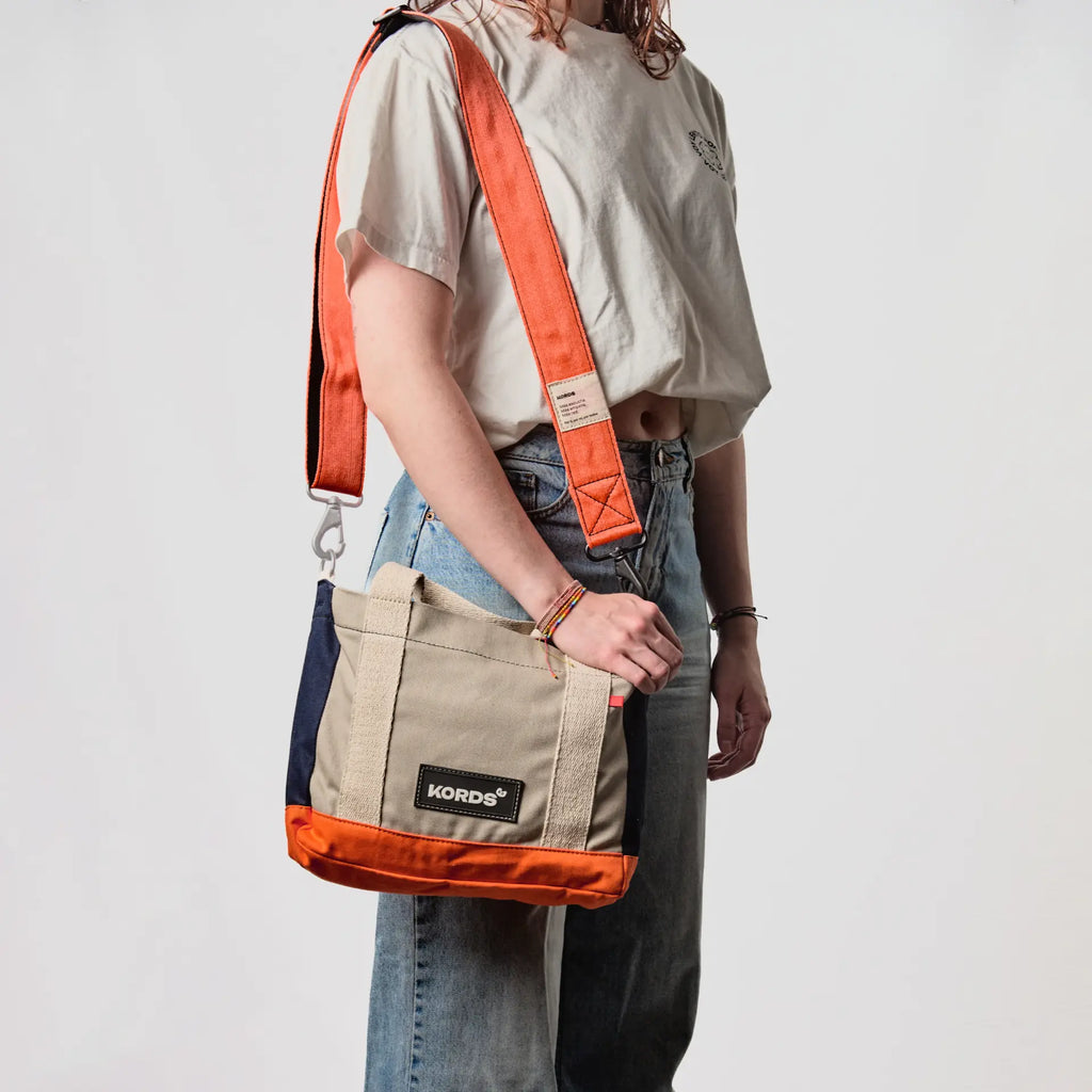 Mini Tote Bag Íconos BNA - Compacta, segura, icónica