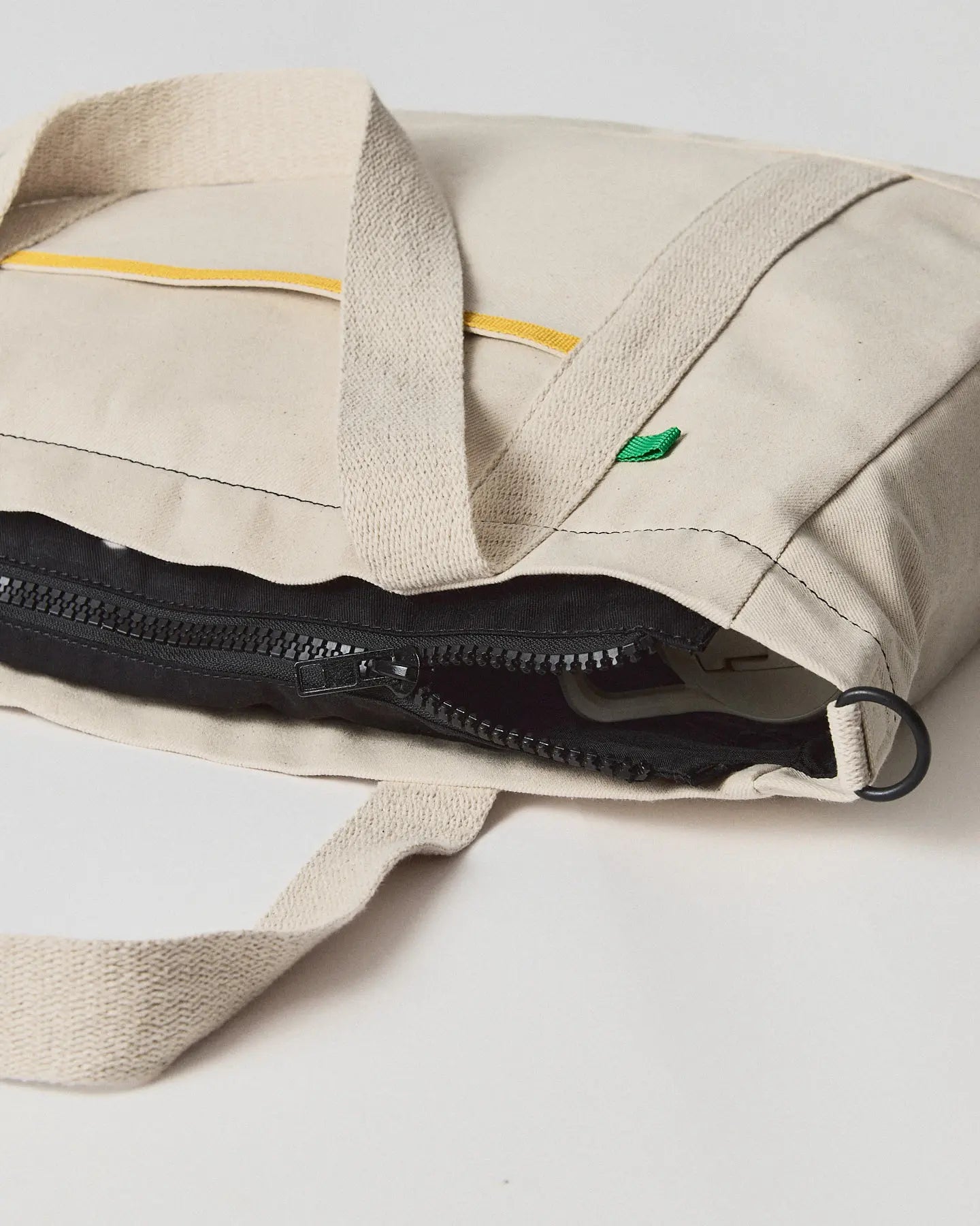 Tote Bag Esencial  Zipper - RAW - Cremallera y Protección