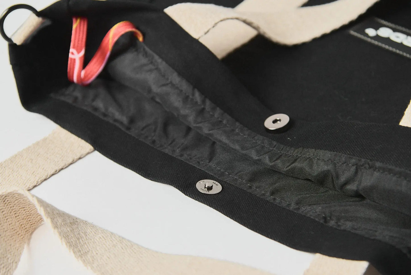 Tote Bag  Esencial Black - Para cualquier ocasión