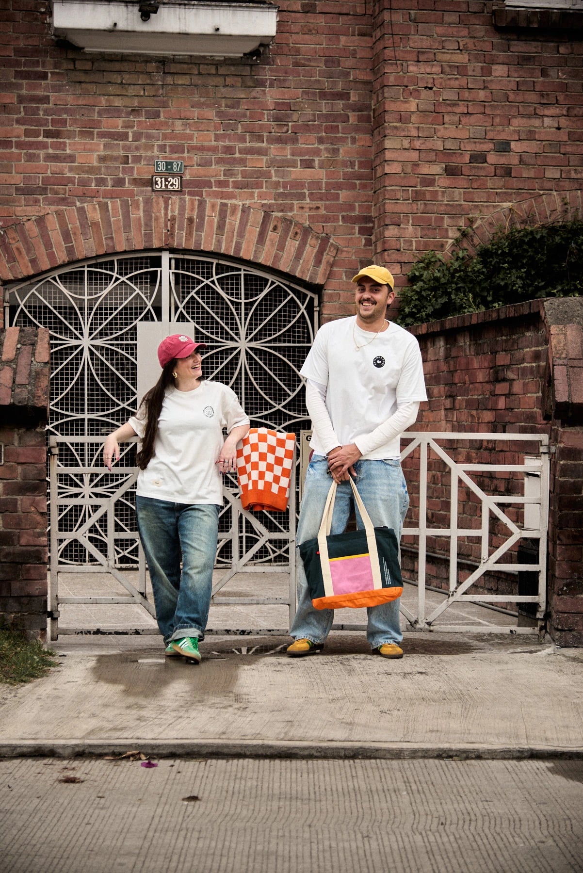 Tote Bag Íconos VRN - Organizada, segura, icónica