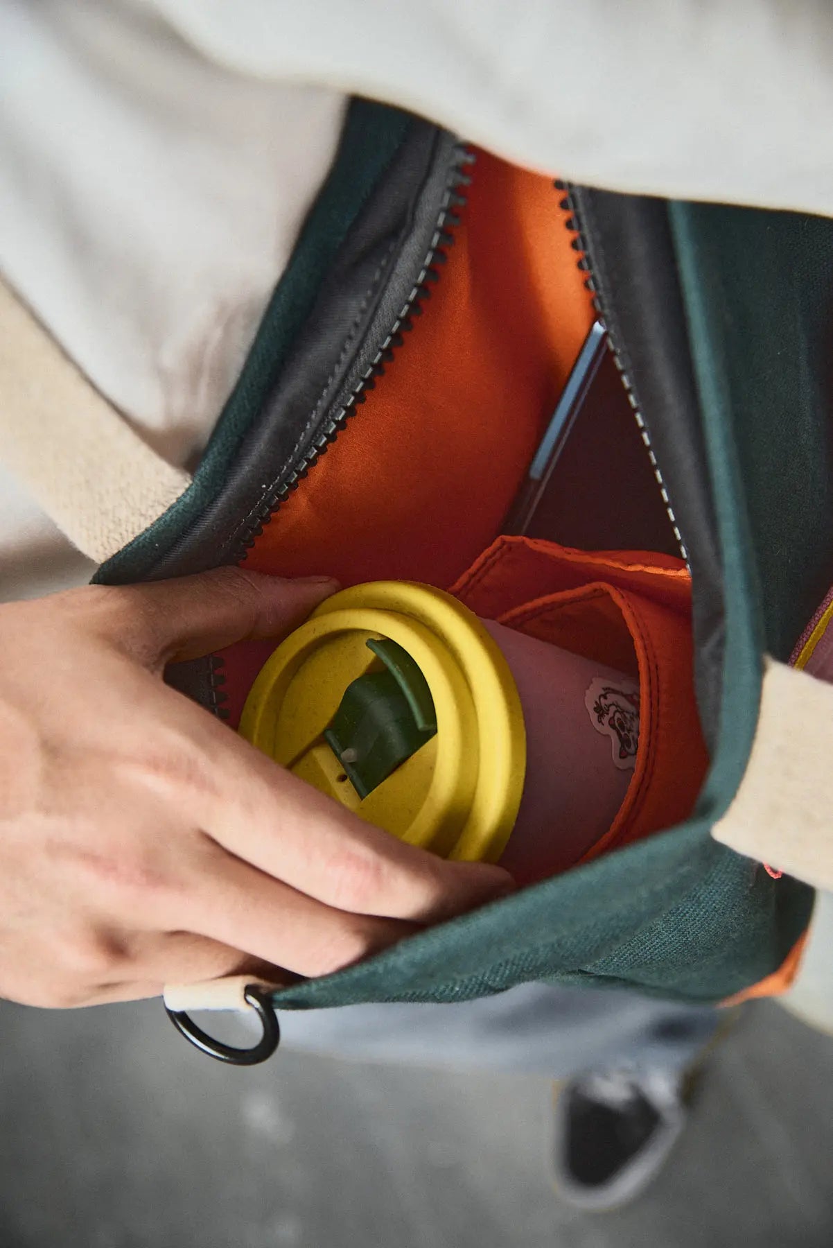 Tote Bag Íconos VRN - Organizada, segura, icónica